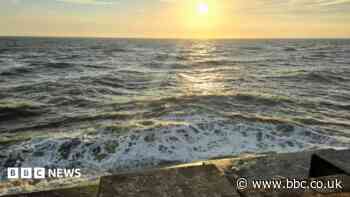 Up to 20 teenagers rescued from choppy seas