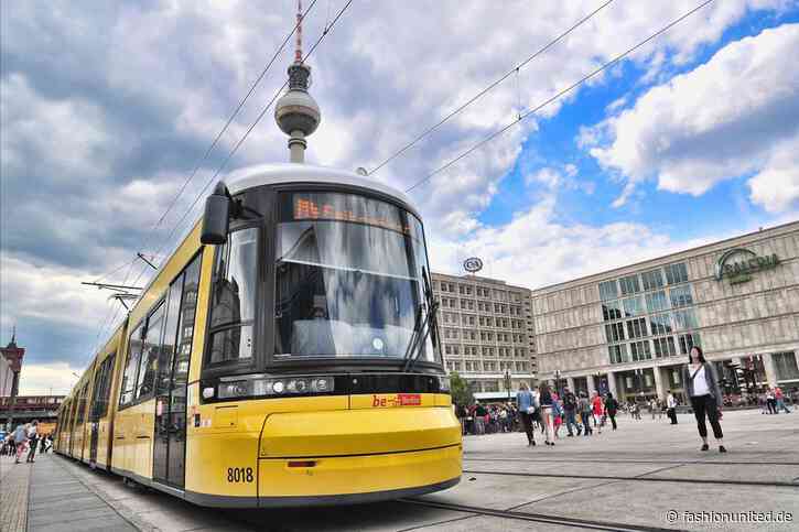 Uniqlo bedruckt T-Shirts mit Motiven der Berliner Verkehrsbetriebe