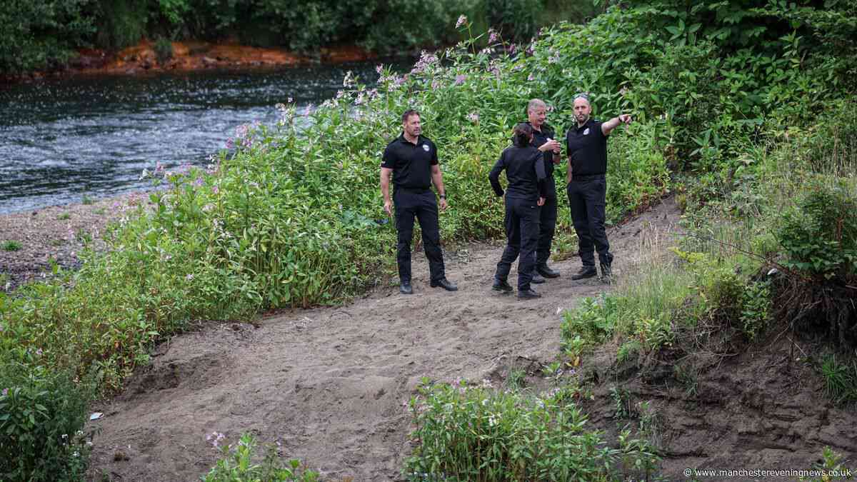 Body of 15-year-old boy pulled from water at Clifton Country Park