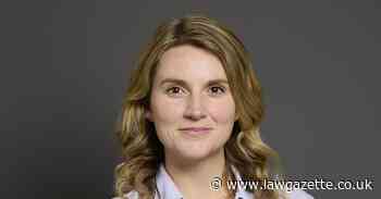 Parliamentary move on free court transcripts gains cross-party backing