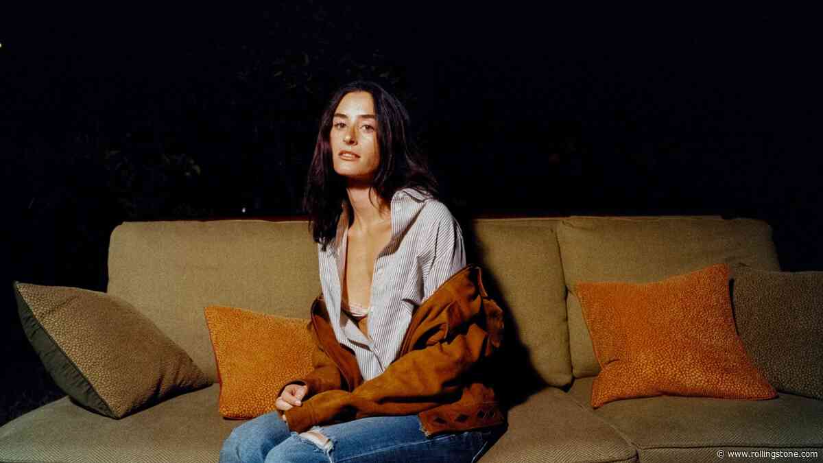 Stella Lefty Was Covering Noah Kahan on TikTok. Now She Has One of the Year’s Biggest Songs