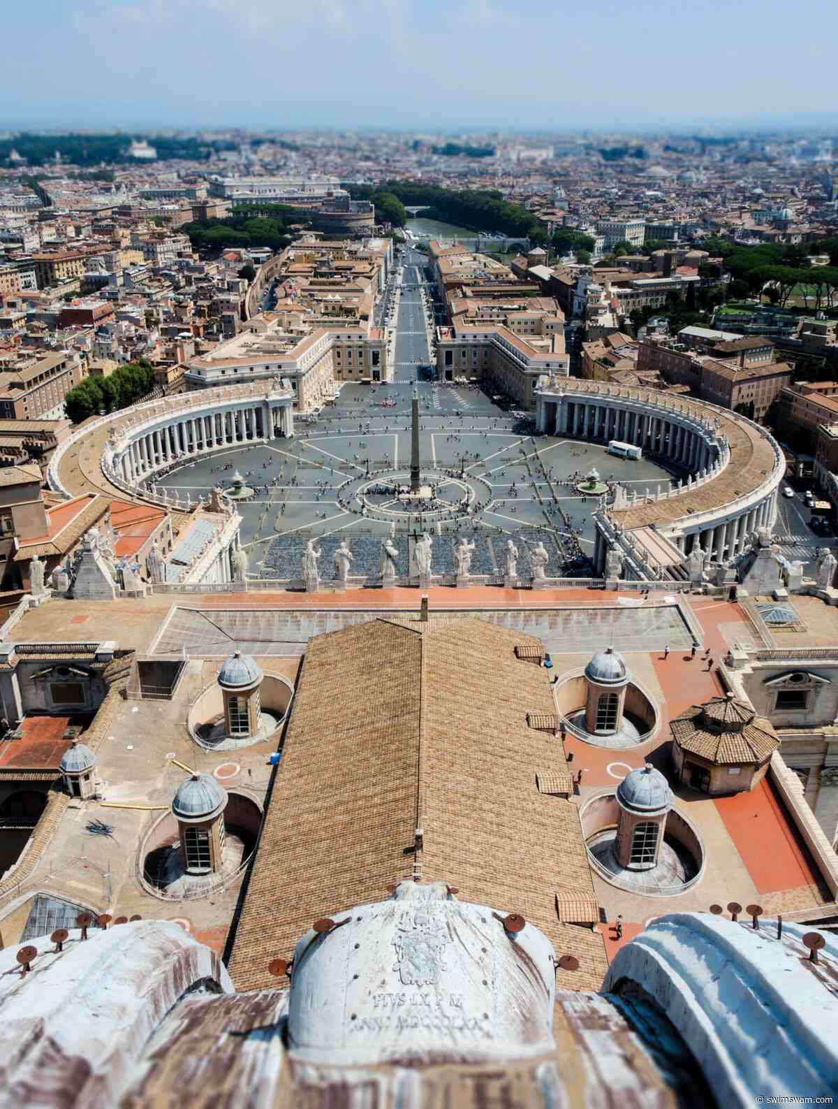 Swimming An Opportunity For Spiritual Growth, Pope Leo Tells Sette Colli Athletes