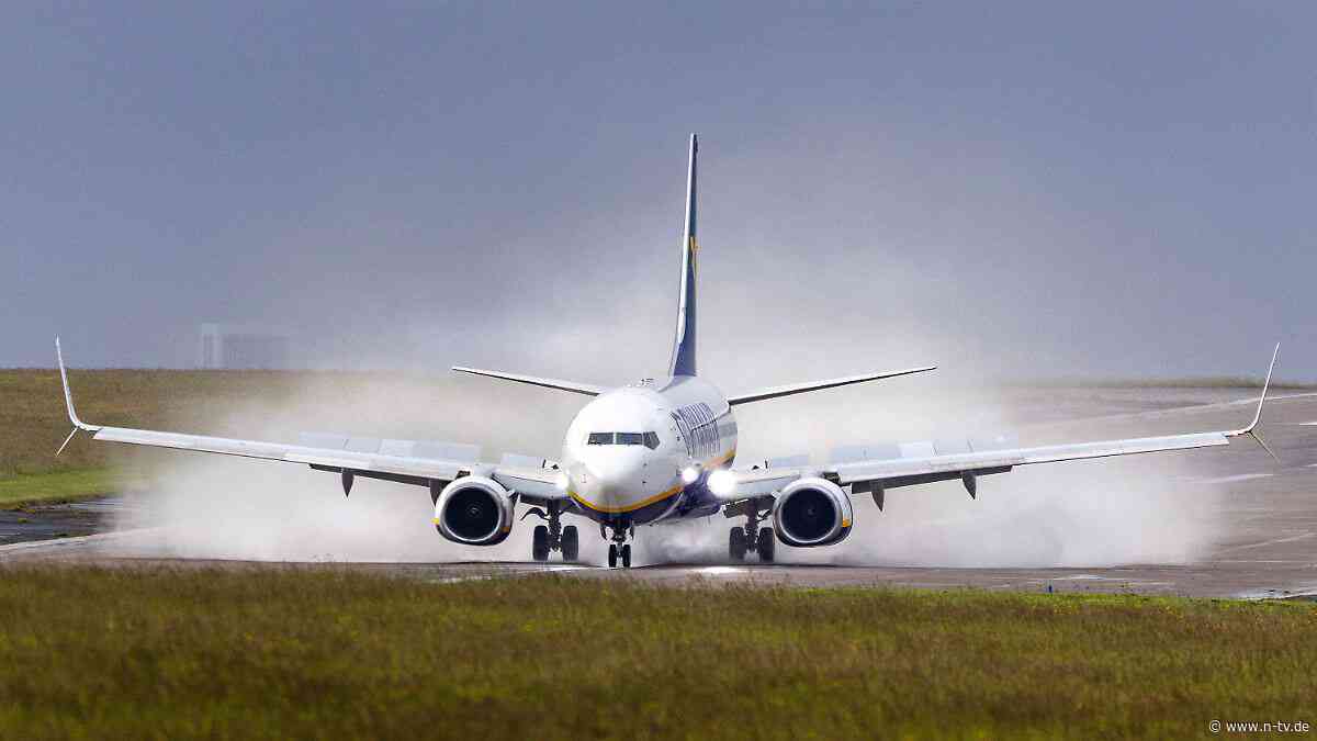 Klauseln unzulässig: Gericht in Österreich streicht Ryanair etliche Zusatzgebühren
