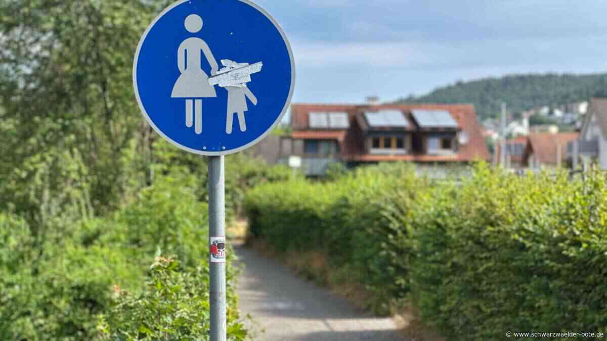 Ärgernis in Nagold: Erst Radfahrer, dann auch noch Autos – auf diesem Fußweg ist zu viel los