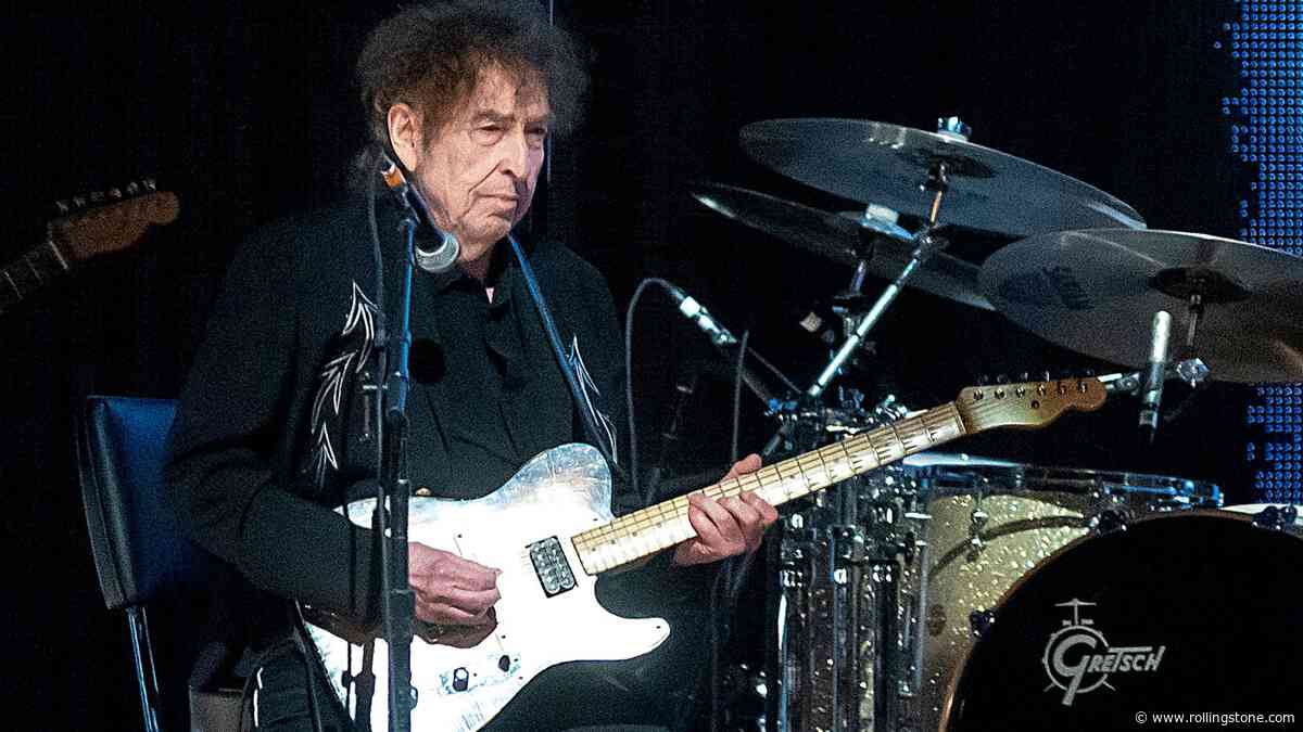 Bob Dylan Loses Yet Another Guitarist After Bob Britt Abruptly Quits Band