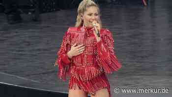 Helene Fischer unterbricht Konzert für 95-jährigen Fan – was dann passiert, bewegt das Netz