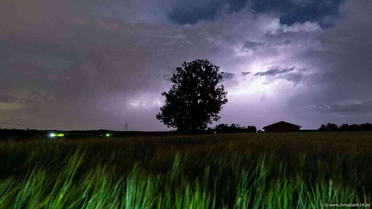 „Extreme Gewitter“ in der Region möglich: Hier liegen derzeit die Schwerpunkte
