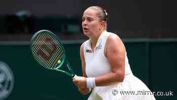 Wimbledon star issues immediate apology to crowd after 'picking a fight' on day one