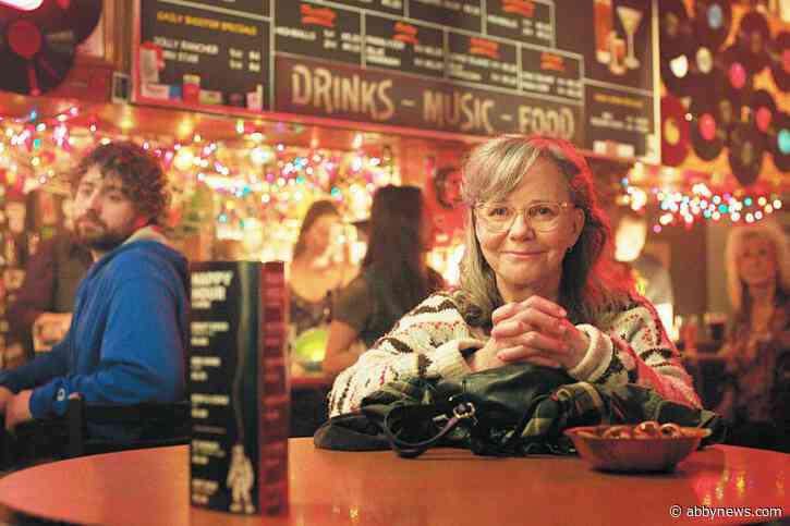 Oscar-winning actor filmed Netflix’s ‘Remarkably Bright Creatures’ in Maple Ridge
