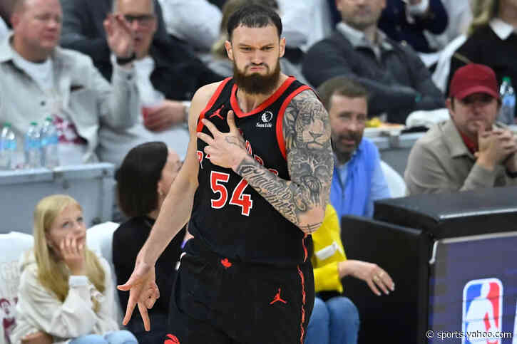 Sandro Mamukelashvili declines player option, hits free agency