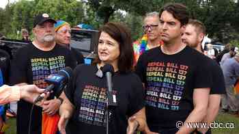 Sask. Opposition slams school pronoun law at Saskatoon Pride parade