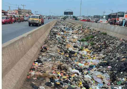 Refuse takes over roads in Ondo, Oyo, Ekiti, Ogun