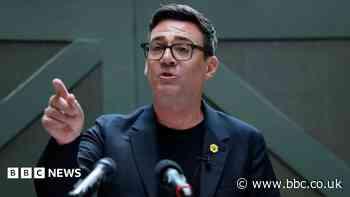Andy Burnham vows to decentralise power in Scotland