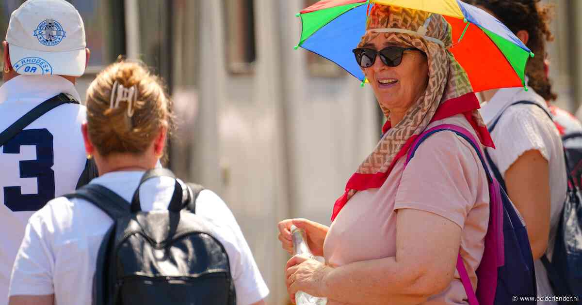 Hittegolf blijft Europa teisteren en schuift oostwaarts: groeiende zorgen om bosbranden