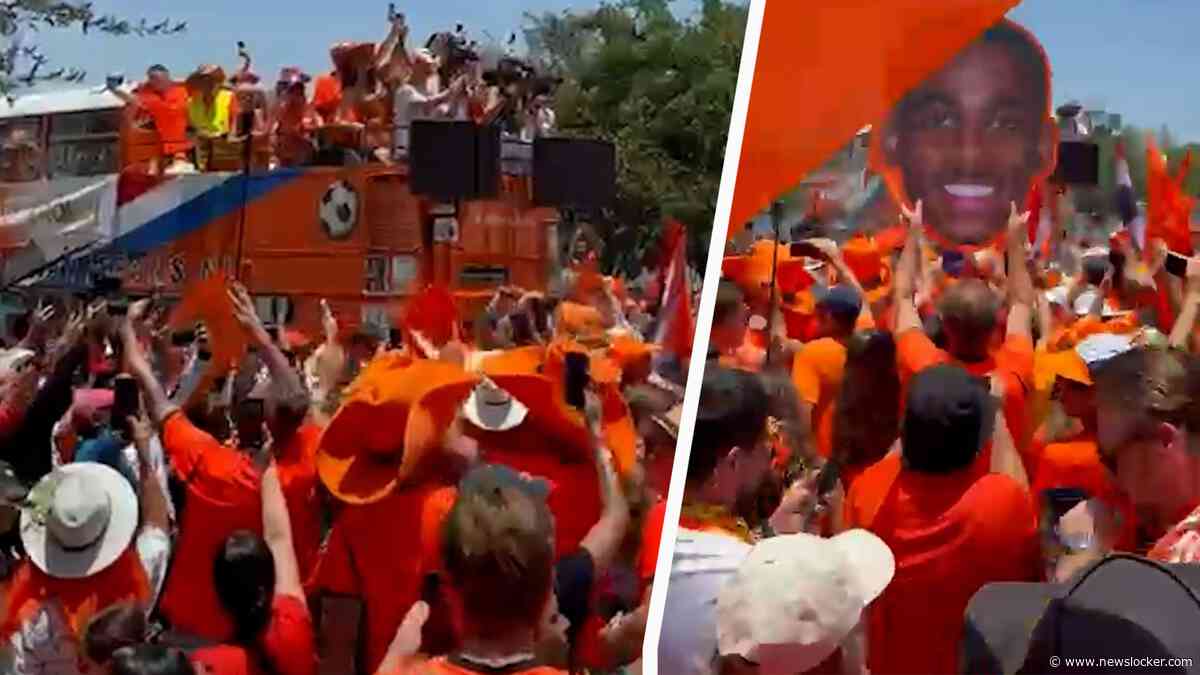 Monterrey op z’n kop: Oranjefans gaan van ’links naar rechts’ tijdens Oranjemars