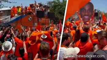 Monterrey op z’n kop: Oranjefans gaan van ’links naar rechts’ tijdens Oranjemars