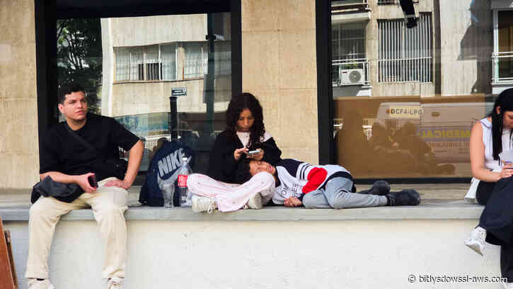 Cruz Roja española identifica alojamiento, agua y atención psicológica como las prioridades tras los terremotos en Venezuela