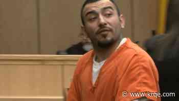 Albuquerque man accused of killing pregnant girlfriend to stay in custody