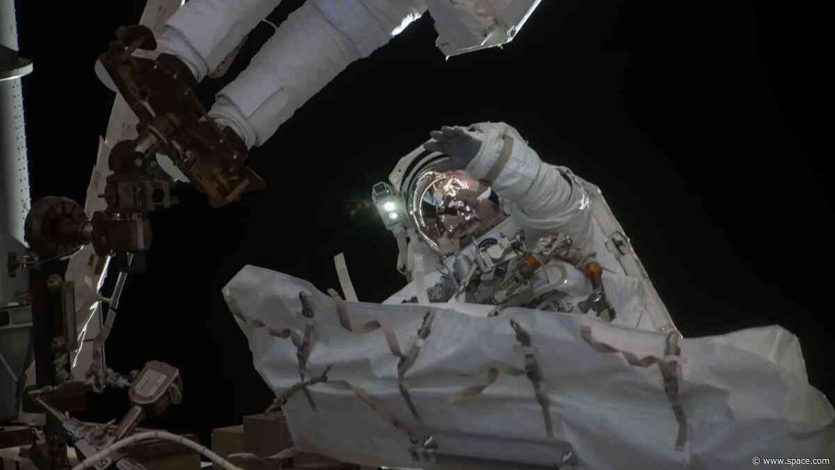 Watch 2 NASA astronauts fix ISS' huge robotic arm during June 30 spacewalk