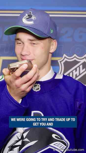 GM Ryan Johnson welcomes Adam Novotný to the Vancouver Canucks.