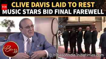 Clive Davis' Emotional Farewell Brings Out Music's Biggest Stars