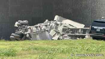 1 dead after semi-truck falls off overpass, shuts down SH 130