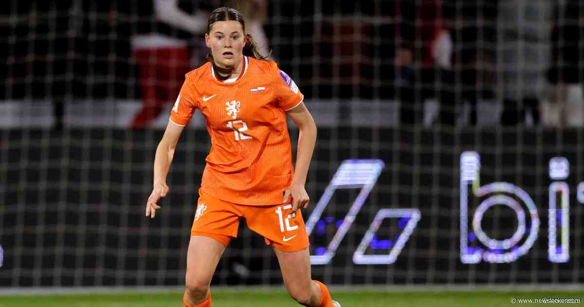 Ajax-talent en Oranje-international Renee van Asten (19) op weg naar FC Barcelona