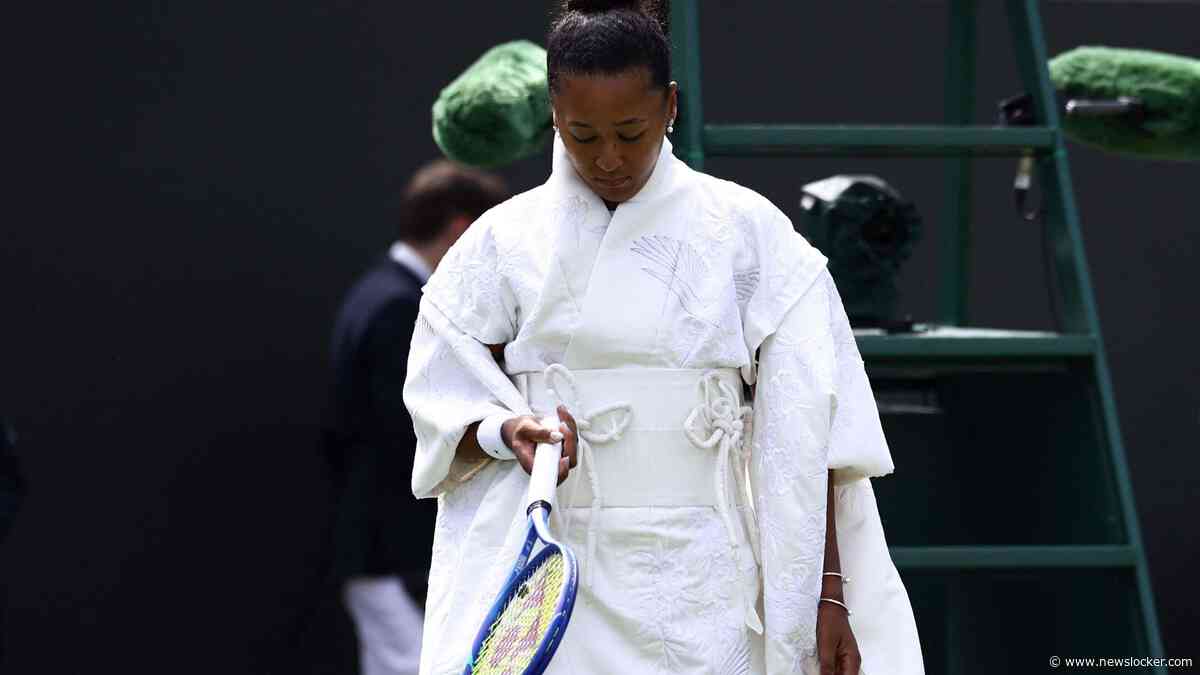 Naomi Osaka houdt zich aan Wimbledon-wit, maar zorgt toch voor gefronste wenkbrauwen met kimono