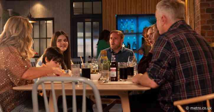 Tyrone gets the shock of his life in Coronation Street from Hope and Ruby