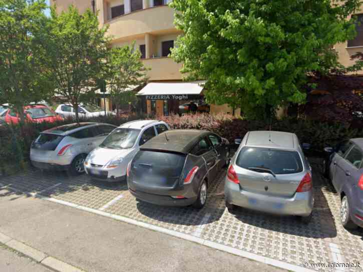 "Dammi una pizza gratis". E lo straniero uccide a coltellate il ristoratore