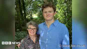 'It felt like life restarted after mum donated her kidney'