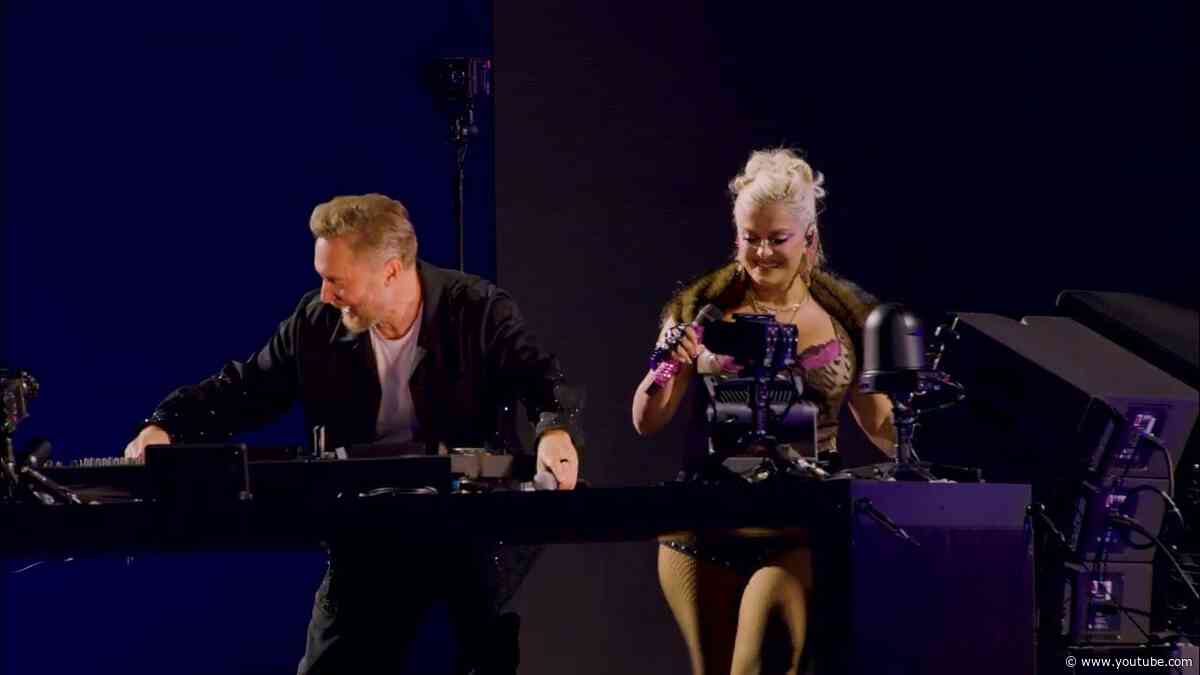 David Guetta & Bebe Rexha - I'm Good [Blue] (Live @ Stade de France)