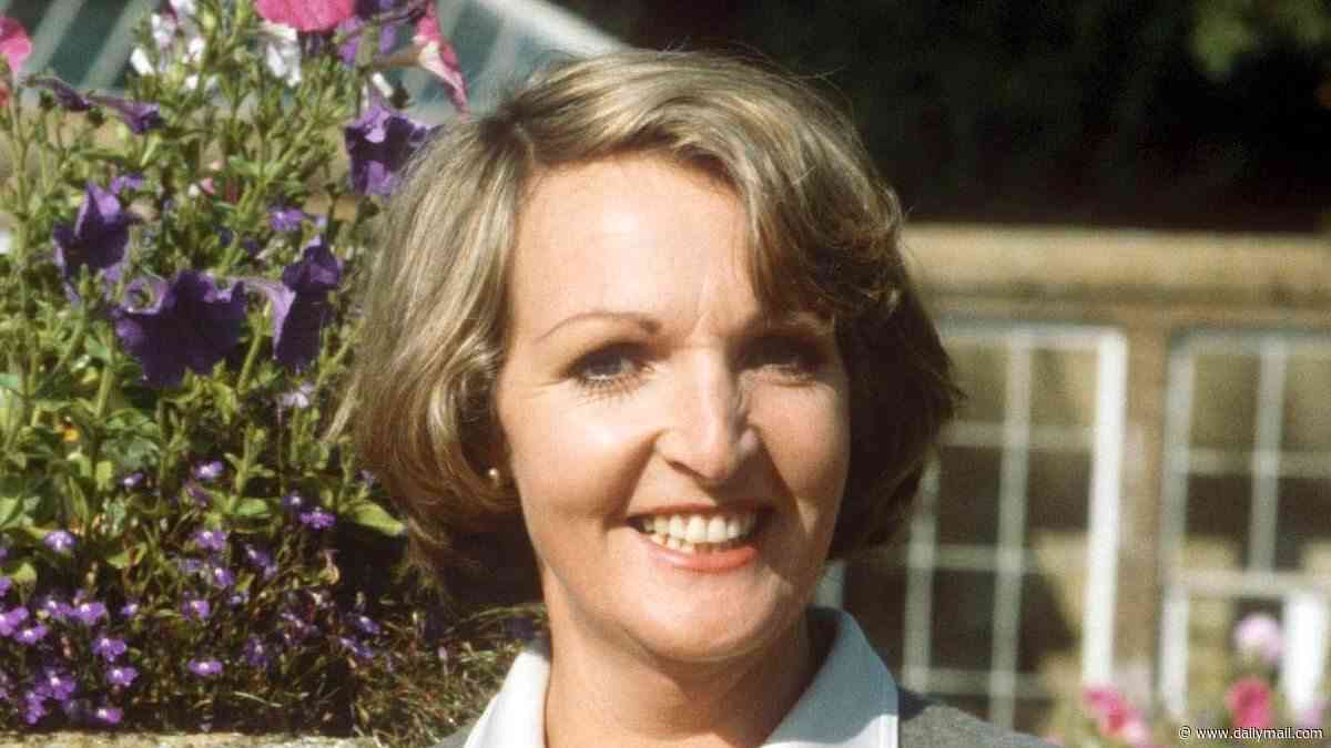 Farewell to the Good Life for Penelope Keith: Her cruel stepfather put her off men - then she had a coup de foudre at the stage door!