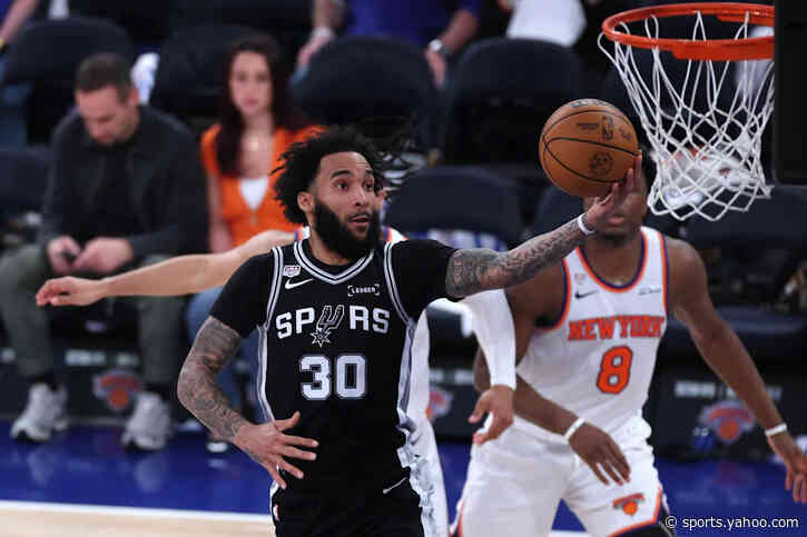 Julian Champagnie signing $45 million contract to remain with Spurs after breakout season