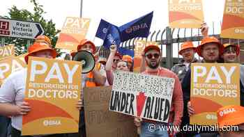 Junior doctors could earn more than £100,000 in deal to end strikes