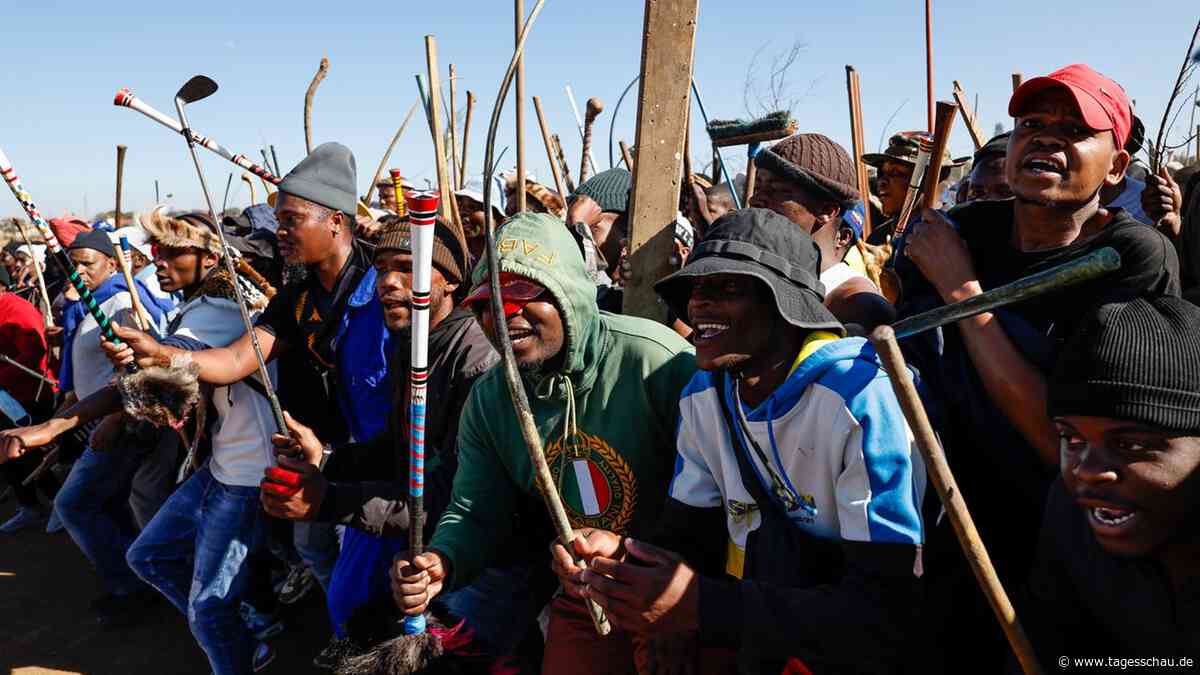 Ultimatum an Migranten: Südafrika hält den Atem an