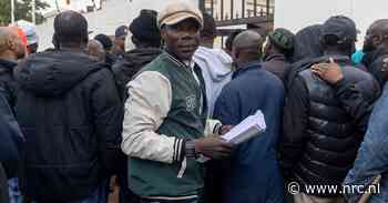 Duizenden Afrikaanse migranten vluchten voor xenofobisch geweld in Zuid-Afrika. ‘Ik ga terug, voordat ze me opnieuw neersteken’