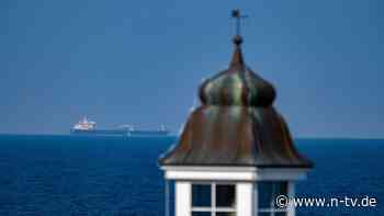 Putins Tanker unter Beobachtung: Schmiegen sich russische Schattenrouten immer mehr an die deutsche Küste?