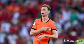 Geknakte Oranje-selectie diep teleurgesteld na WK-exit: ‘Als je vijf minuten beter verdedigt, ben je door’