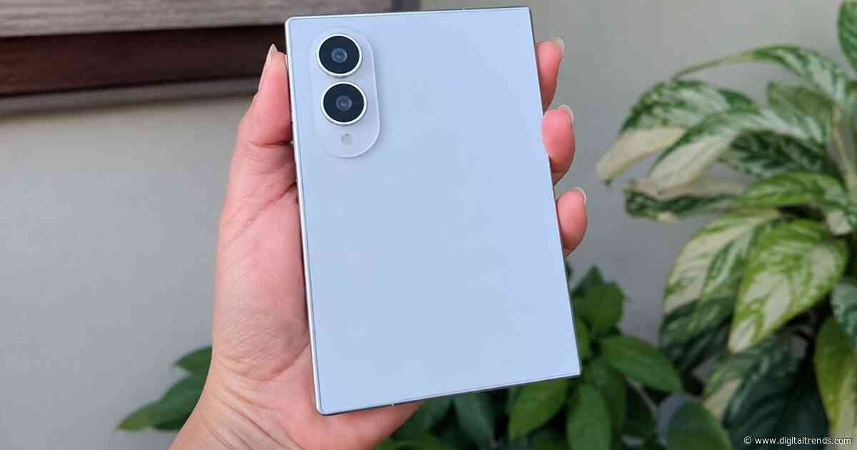 Leaked cases give us the clearest look yet at Samsung’s upcoming foldables