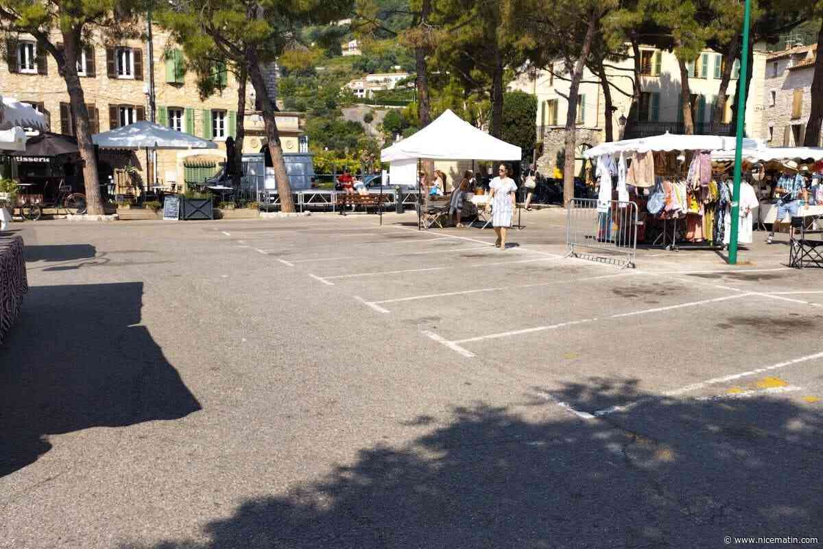 Quelle est la raison de la grogne de certains commerçants du marché de Tourrettes-sur-Loup ?