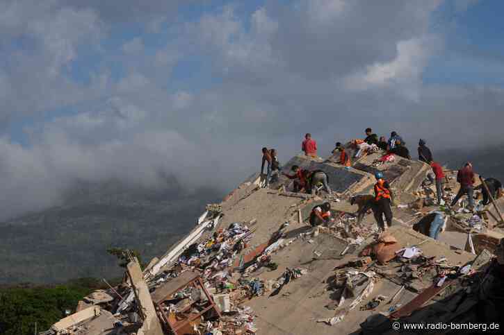 Retter in Venezuela finden noch immer Überlebende