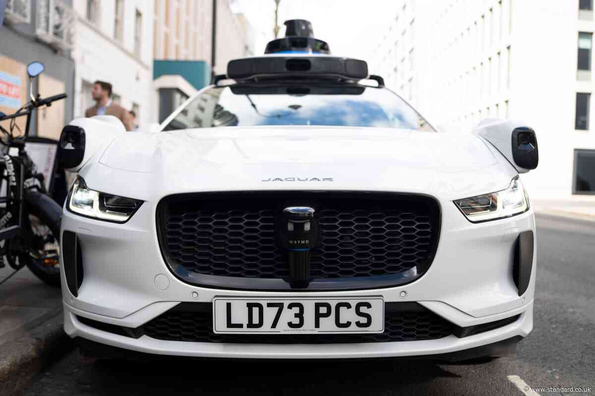 Self-driving cars may not pick up pedestrians depending on what they're wearing, experts warn
