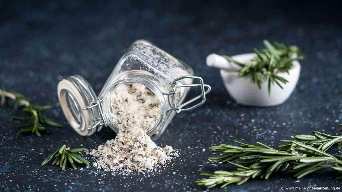 Hausgemachte Salatkräuter: Diese Mischung ersetzt jede Fertigtüte