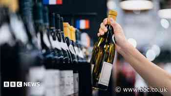 'Complete mess' as drinks could rise by 50p under new bottle return plan, experts say