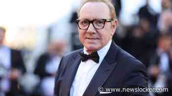 Vrijgesproken Kevin Spacey voelt zich niet gesteund door homogemeenschap: ’Ik heb veel mannen versierd’