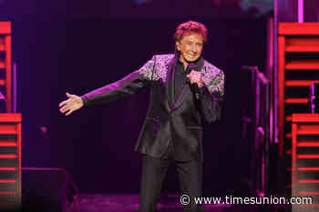 Review: Barry Manilow still wows at 83 during MVP Arena concert