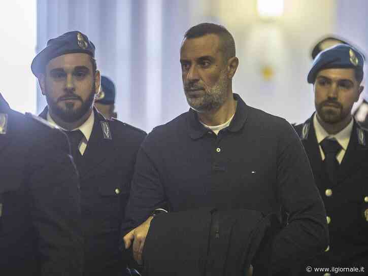 Carmelo Cinturrino è stato destituito dalla Polizia: uccise il pusher a Rogoredo