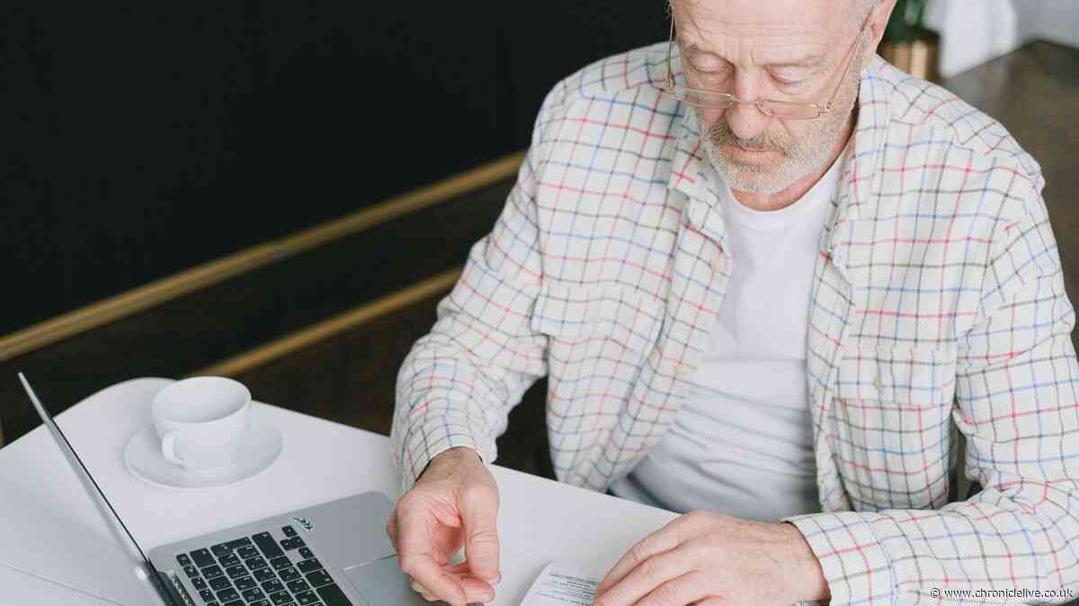 People born in UK between 1966 and 1976 alerted to pension 'mistake'