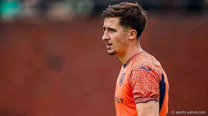 Accrington sign Norwich goalkeeper Moulden on loan